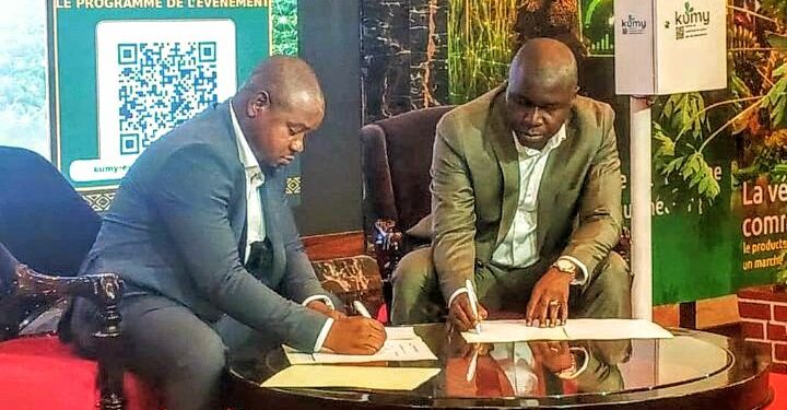 Signature de la 1ère cohorte des agriculteurs : « C’est le début d’un accompagnement qui, nous l’espérons, changera…» dixit Boubacar Biro Baldé, DG de Kumy