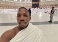 Actualités : Depuis La Mecque, l’honorable Aly Badara Condé prie pour la Guinée et ses dirigeants