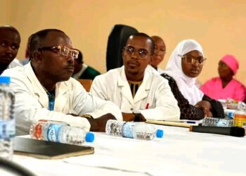 🇬🇳Kouroussa : Une séance de sensibilisation sur les devoirs des médecins et les droits des patients