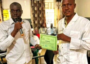 🇬🇳Kouroussa : L’Hôpital préfectoral améliore le cadre de travail et distingue ses médecins