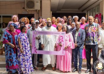 🇬🇳La prévention des cancers du sein et du col de l’utérus au cœur d’une mobilisation du personnel