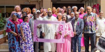 🇬🇳La prévention des cancers du sein et du col de l’utérus au cœur d’une mobilisation du personnel